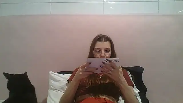 Snapshot of SweetyBabyDemon chatting on 09.30.25 SweetyBabyDemon online show from 09.30.25