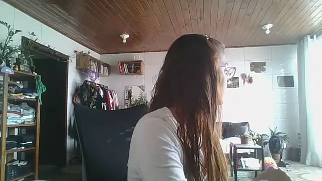 Snapshot of SweetyBabyDemon chatting on 10.21.25 SweetyBabyDemon online show from 10.21.25