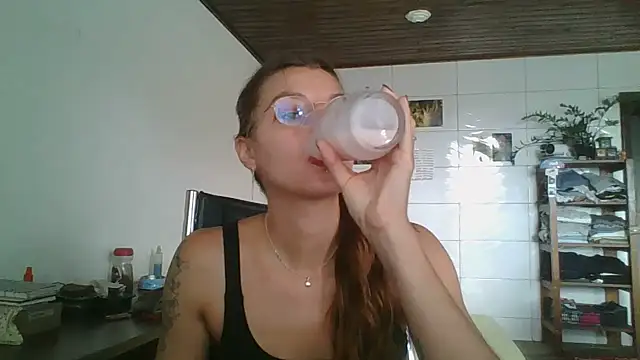 SweetyBabyDemon online show from 04.15.26