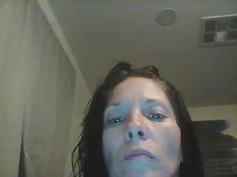 Snapshot of gorgeous11 chatting on 03.20.25 gorgeous11 online show from 03.20.25