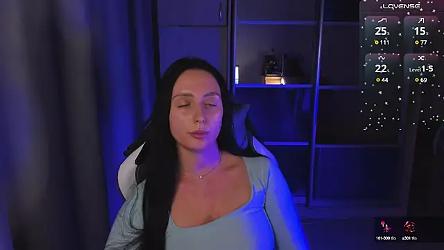 Snapshot of Christy_Calypso chatting on 03.05.25 Christy Calypso online show from 03.05.25