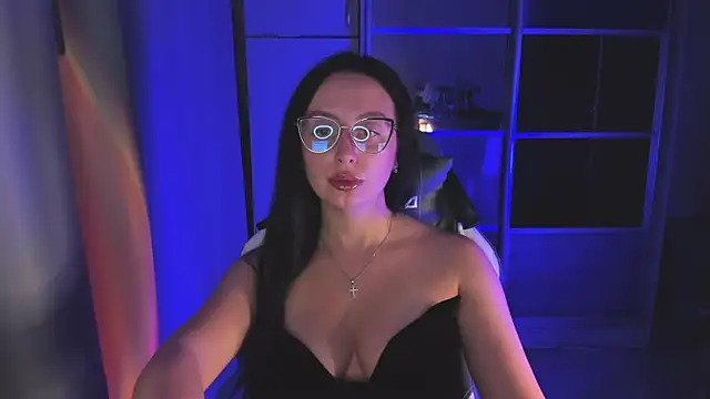 Snapshot of Christy_Calypso chatting on 10.02.25 Christy Calypso online show from 10.02.25