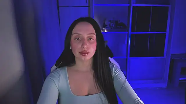 Christy Calypso online show from 12.17.25