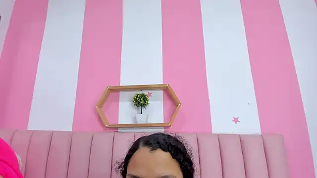 ISABELLA 020 online show from 02.20.26