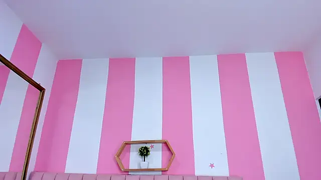 ISABELLA 020 online show from 03.24.26