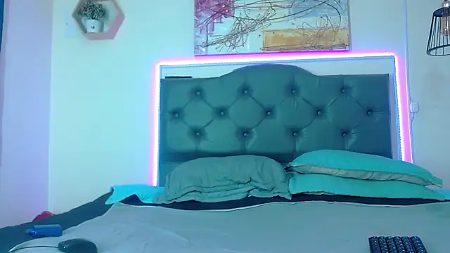 Kim clark1 online show from 09.12.25