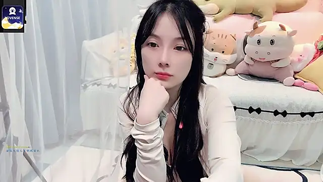 AKiKi711 online show from 09.21.25