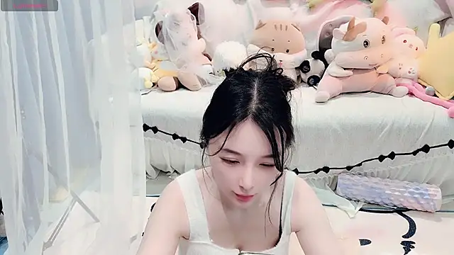 Snapshot of AKiKi711 chatting on 02.28.26 AKiKi711 online show from 02.28.26