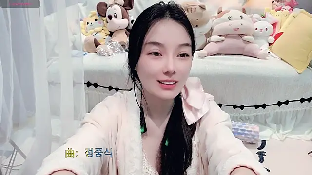 Snapshot of AKiKi711 chatting on 03.17.26 AKiKi711 online show from 03.17.26