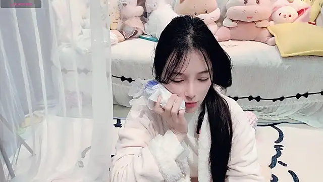 Snapshot of AKiKi711 chatting on 03.21.26 AKiKi711 online show from 03.21.26