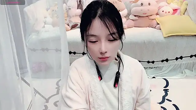 Snapshot of AKiKi711 chatting on 03.22.26 AKiKi711 online show from 03.22.26