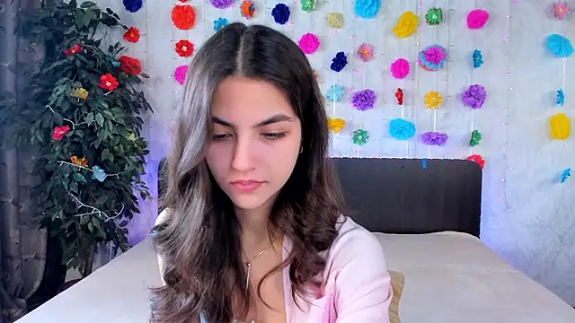 Milana Crystal  online show from 03.23.25