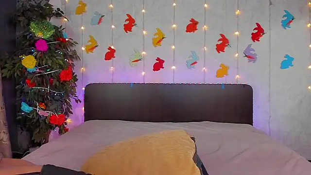 Milana Crystal  online show from 04.20.26