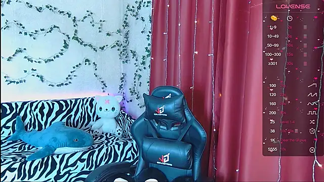 Sidney blush online show from 03.19.25