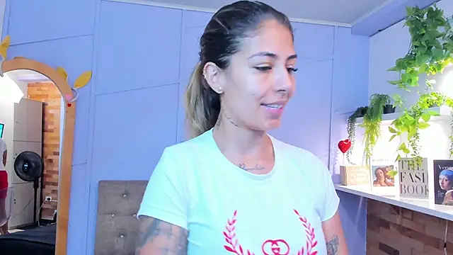 Georgina-coule online show from 09.17.25