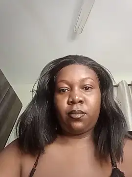 Snapshot of SassyAss_Coco chatting on 06.17.26 SassyAss Coco online show from 06.17.26