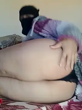 Snapshot of eylimeme chatting on 01.21.25 eylimeme online show from 01.21.25