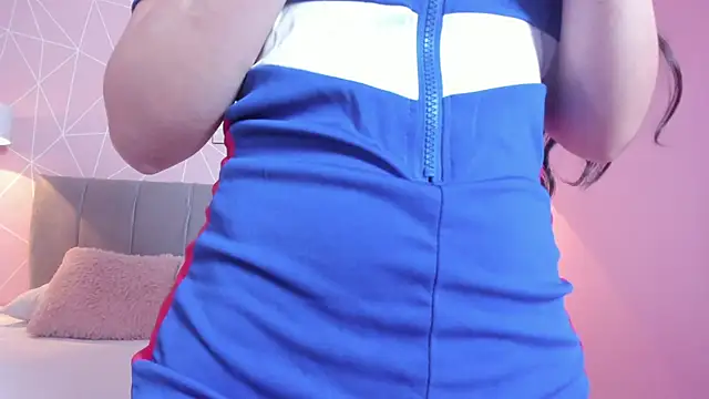 Snapshot of zara__sweet chatting on 02.19.25 zara sweet online show from 02.19.25