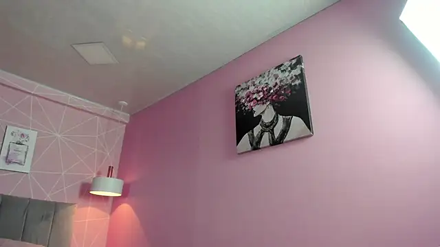 Snapshot of zara__sweet chatting on 02.27.25 zara sweet online show from 02.27.25