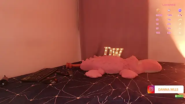 Dannawells online show from 03.10.25