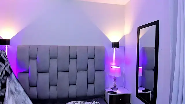 Kylie2211 online show from 01.21.25