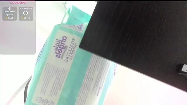 Snapshot of Kylie2211 chatting on 02.20.26 Kylie2211 online show from 02.20.26