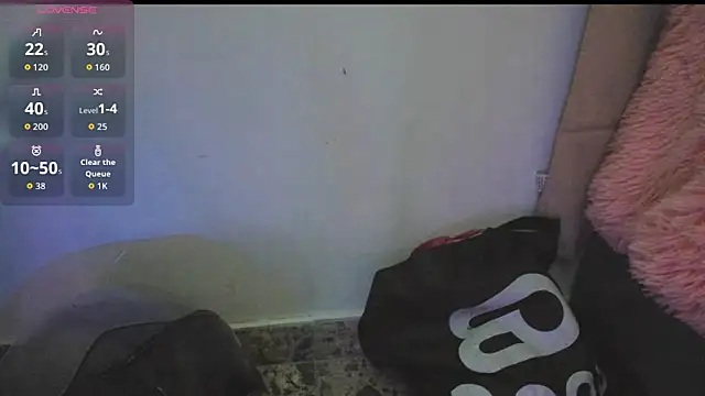 Snapshot of Kylie2211 chatting on 02.25.26 Kylie2211 online show from 02.25.26