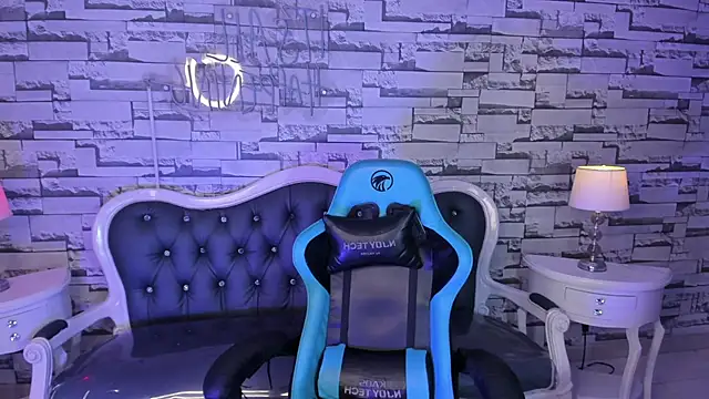 Snapshot of carlie_mayer_v chatting on 12.20.24 carlie mayer v online show from 12.20.24