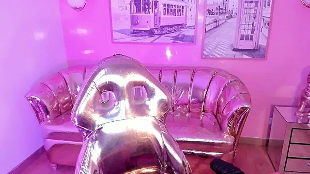 Snapshot of carlie_mayer_v chatting on 03.05.25 carlie mayer v online show from 03.05.25