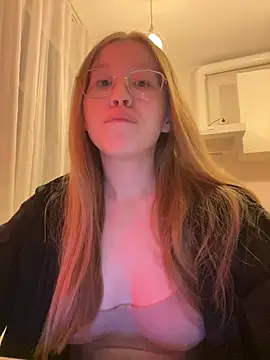 Snapshot of Eva_Weyne chatting on 01.26.25 Eva Weyne online show from 01.26.25