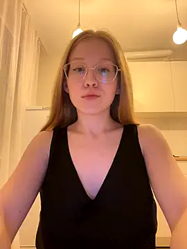 Snapshot of Eva_Weyne chatting on 09.25.25 Eva Weyne online show from 09.25.25