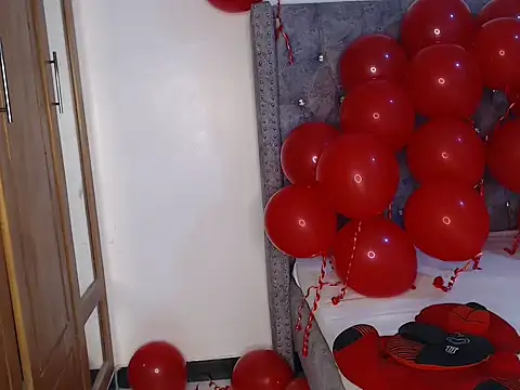 chococreamie online show from 02.16.25