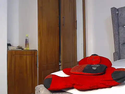 chococreamie online show from 03.03.25