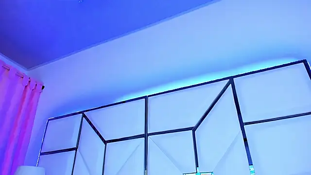 SarayRoyse online show from 01.27.25