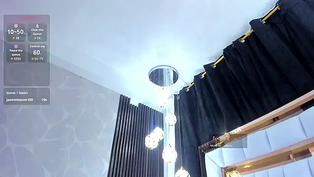 SarayRoyse online show from 11.18.25