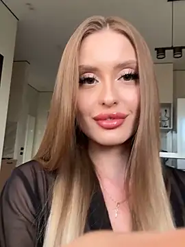 Snapshot of Sweet__Milly chatting on 09.25.25 Sweet Milly online show from 09.25.25