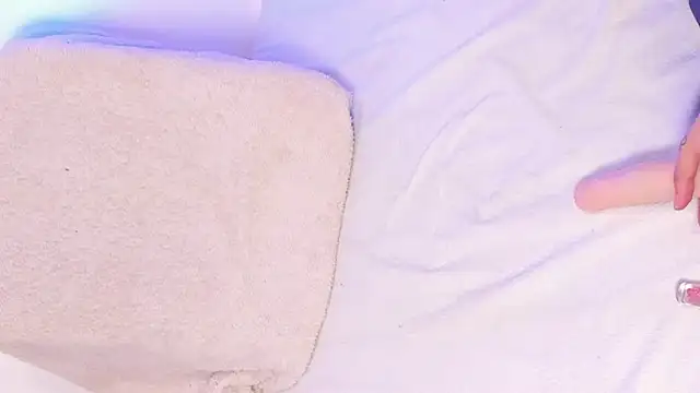 Ana Winnss online show from 03.22.25