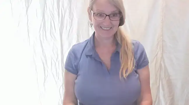 irinamaux online show from 02.20.25