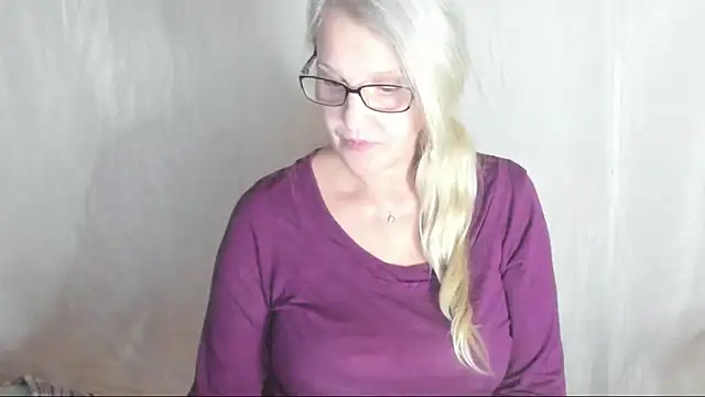 irinamaux online show from 03.09.25