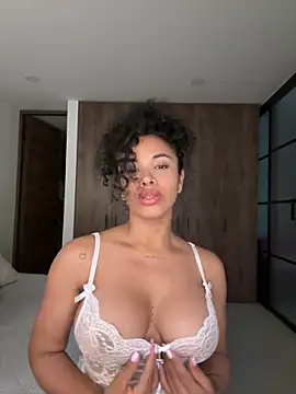 Brunettexio online show from 12.14.24