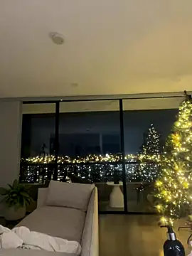 Brunettexio online show from 12.21.25