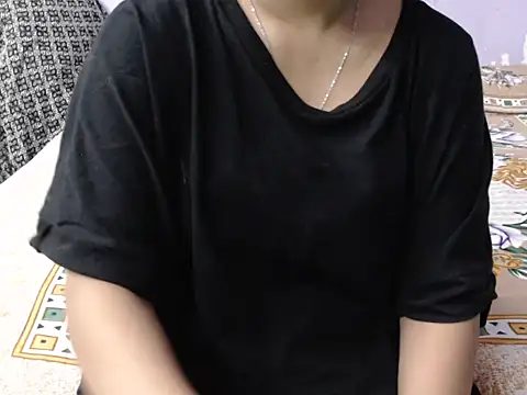 Snapshot of Freya_nia chatting on 10.19.25 Freya nia online show from 10.19.25