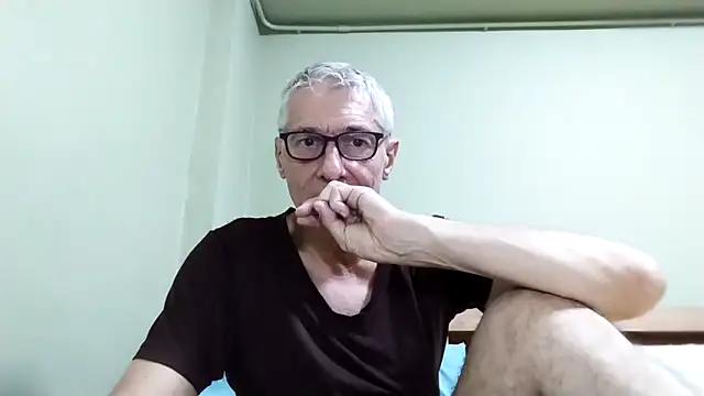 BIGUNCUTHARDCOCK online show from 01.18.26