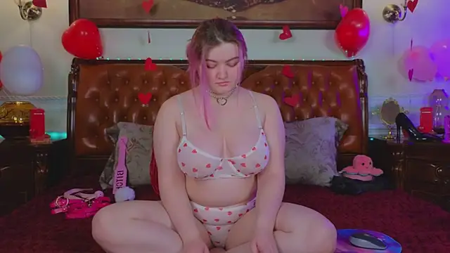 Snapshot of Unholy_Lady chatting on 02.14.25 Unholy Lady online show from 02.14.25