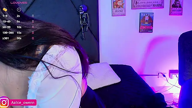Aliceowenn online show from 10.25.25
