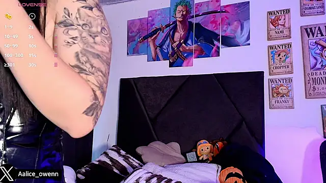 Aliceowenn online show from 11.25.25