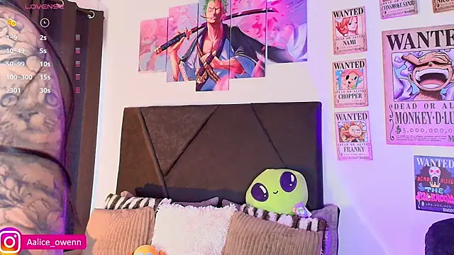 Snapshot of Aliceowenn chatting on 02.10.26 Aliceowenn online show from 02.10.26