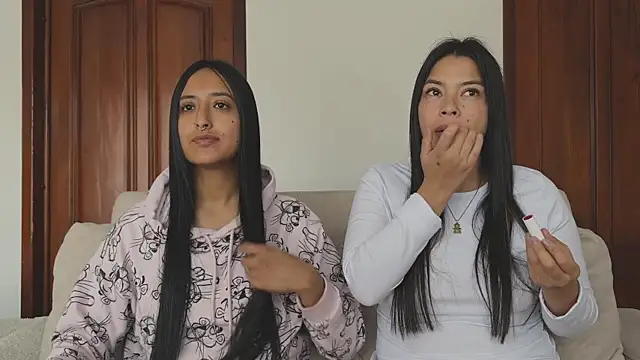 2SummerLove1 online show from 10.30.25