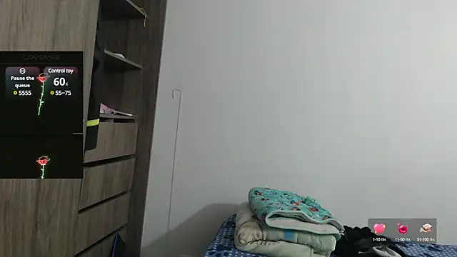 Snapshot of Anne_purple chatting on 02.26.25 Anne purple online show from 02.26.25