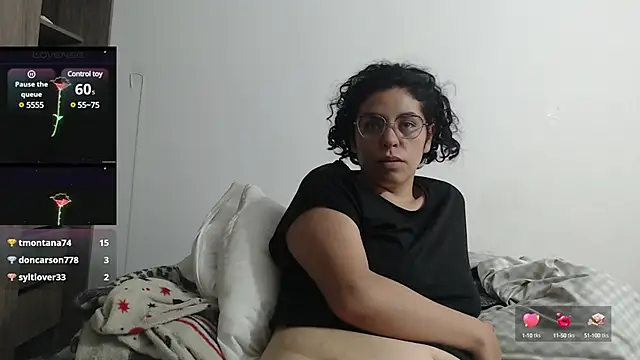 Snapshot of Anne_purple chatting on 02.28.25 Anne purple online show from 02.28.25